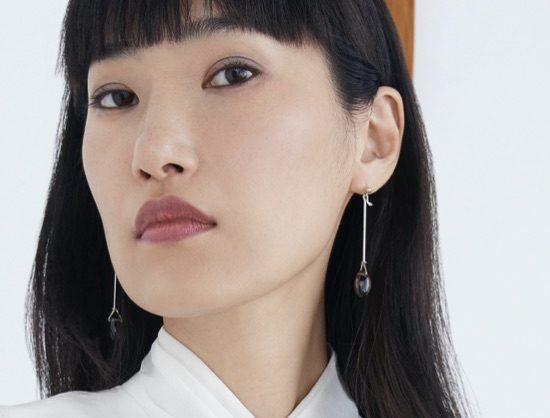 Shop the exquisite Torun Silver & Smokey Quartz Dew Drop Earrings, perfect for adding a touch of elegance to any outfit. With stunning design and quality, these earrings are a must-have accessory.